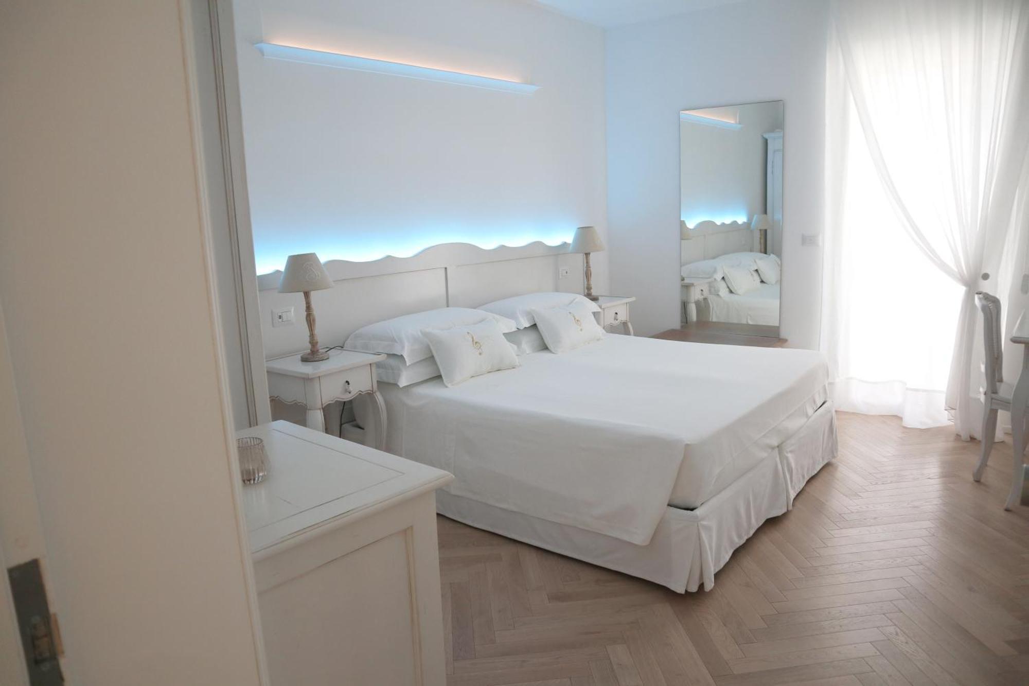 ポルト・チェザーレオ Adagio Salentino Bed & Breakfast エクステリア 写真